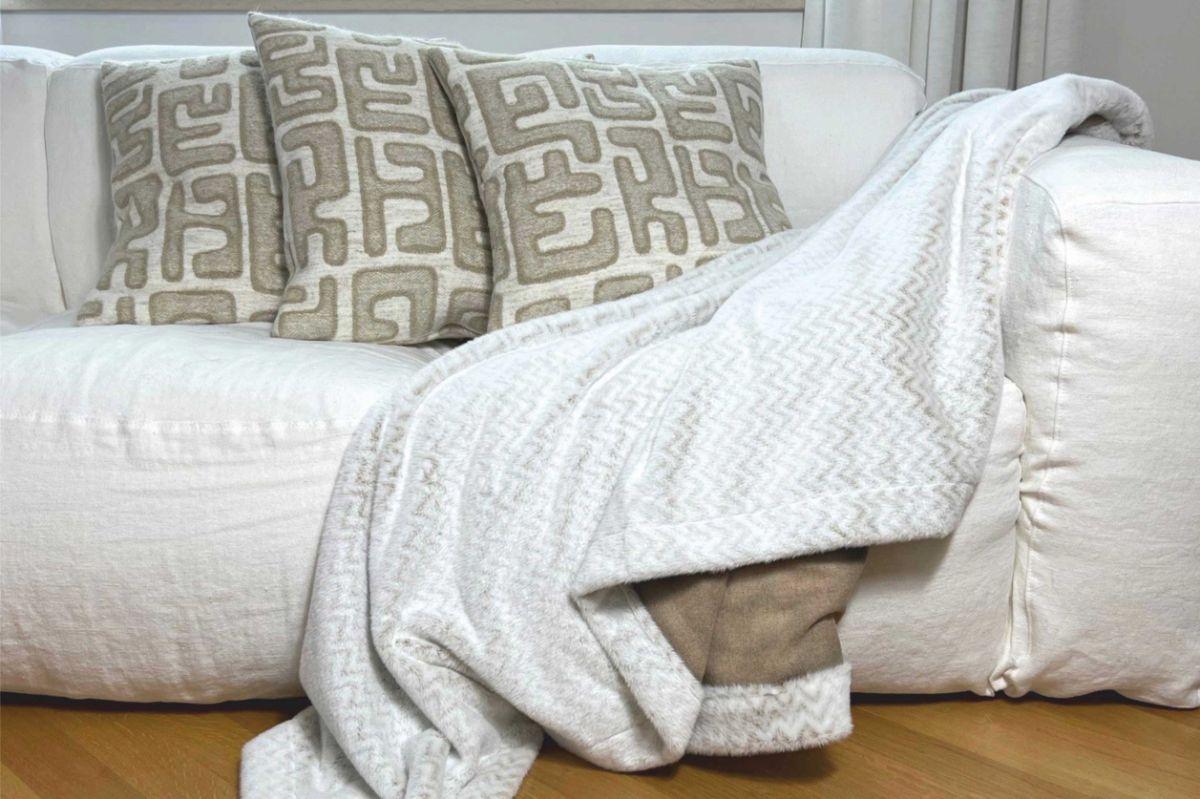 Blankets & Plaids | Carma Plaid “Zigzag” Cream Blankets & Plaids Blankets & Plaids