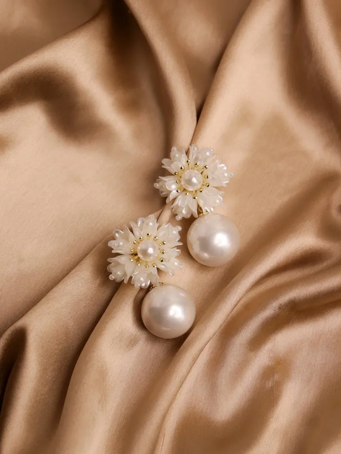 Earrings The Pearl Story Petunia Pearl Drop Earrings Curio Cottage Earrings The Pearl Story Petunia Pearl Drop Earrings Curio Cottage